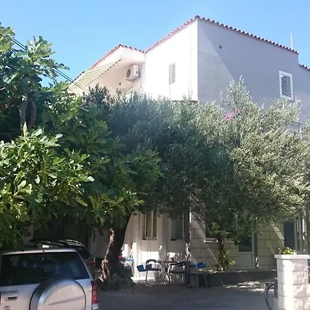 Muho Apartment