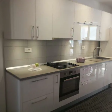 Muho Apartment *